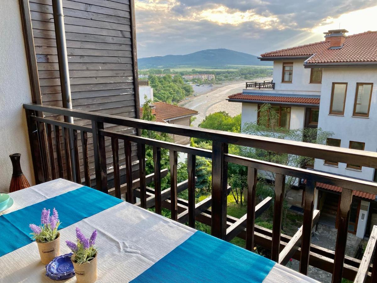 Santa Marina 2-Bedroom Apt. W/ Sea View + Terrace Sosopol Exterior foto